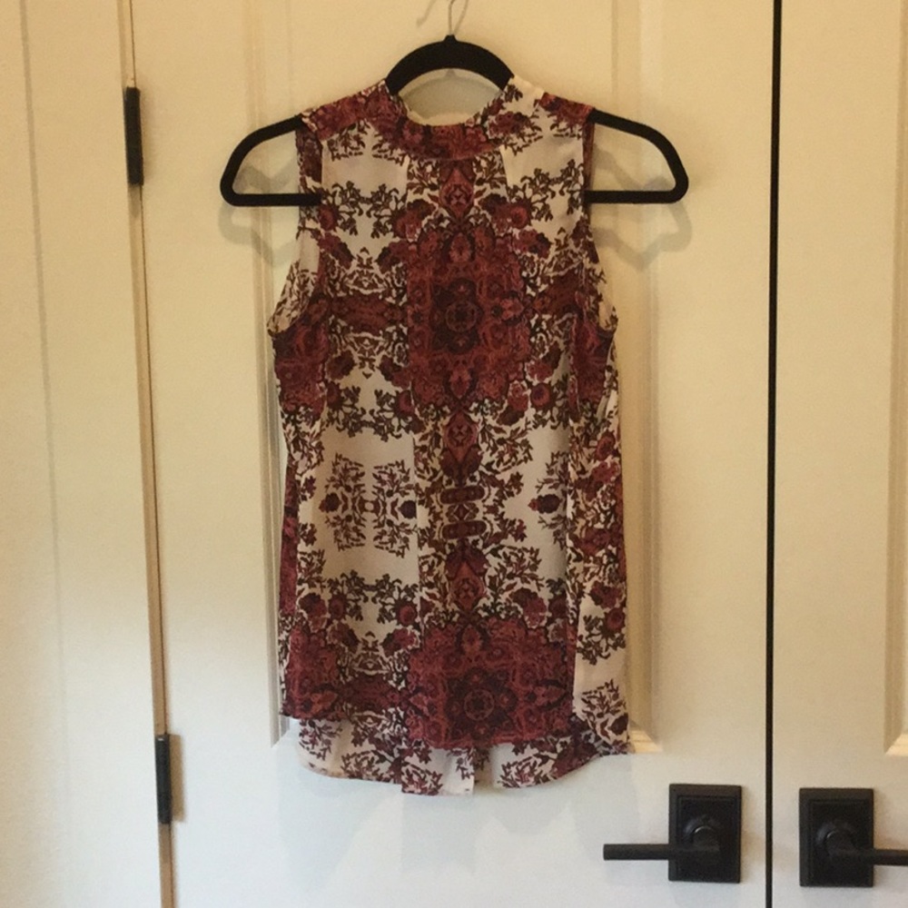 Sleeveless Top